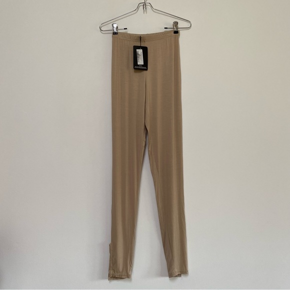 PrettyLittleThing Split Hem Leggings Size 4 NWT - Picture 1 of 8